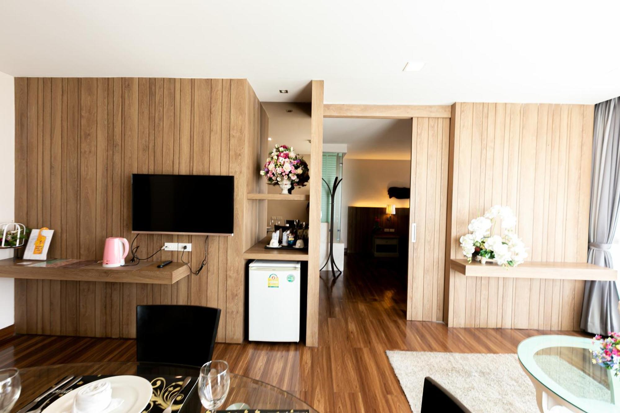 Grand Ratchapruek Hotel Pak Kret Esterno foto
