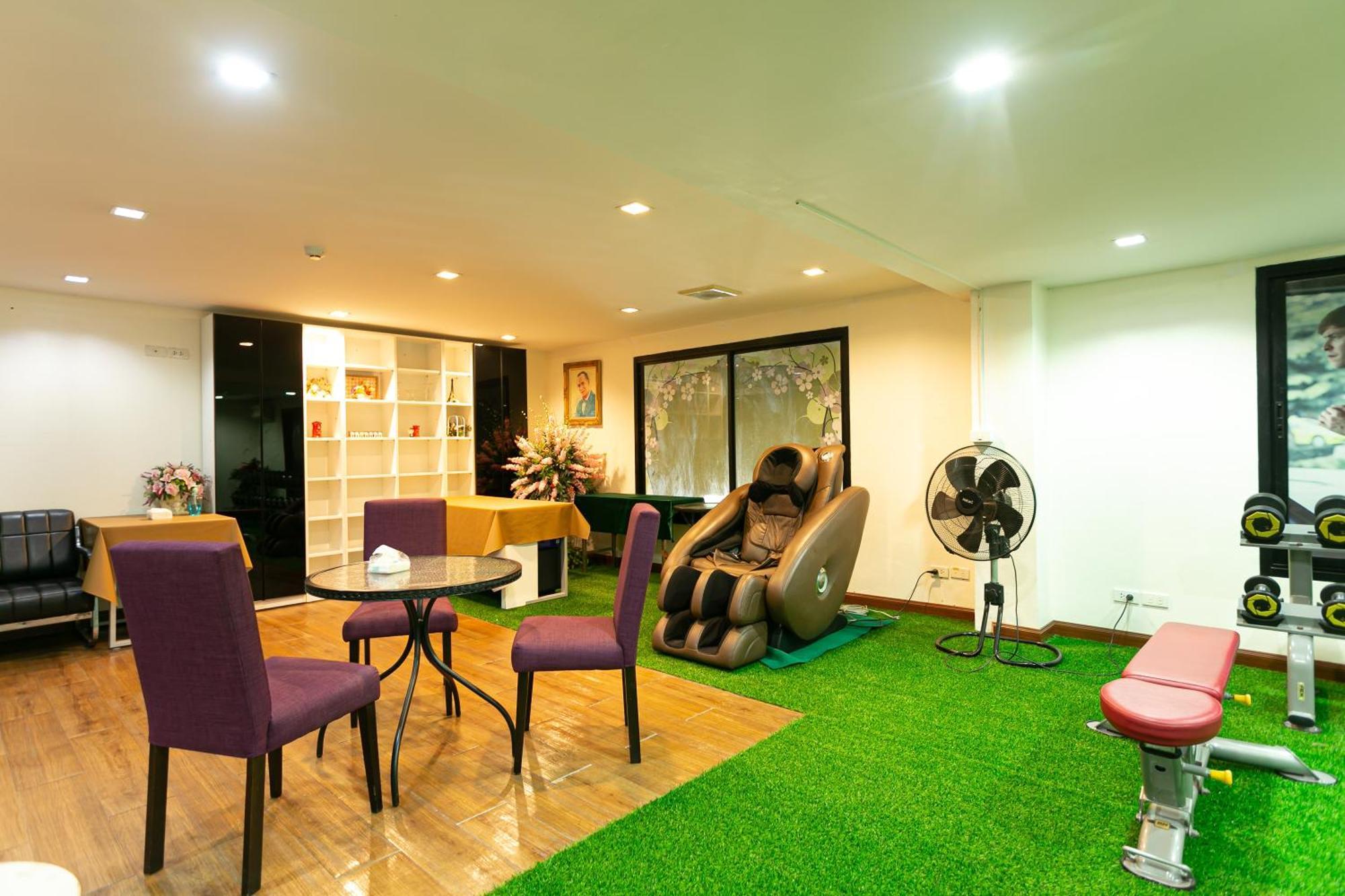 Grand Ratchapruek Hotel Pak Kret Esterno foto