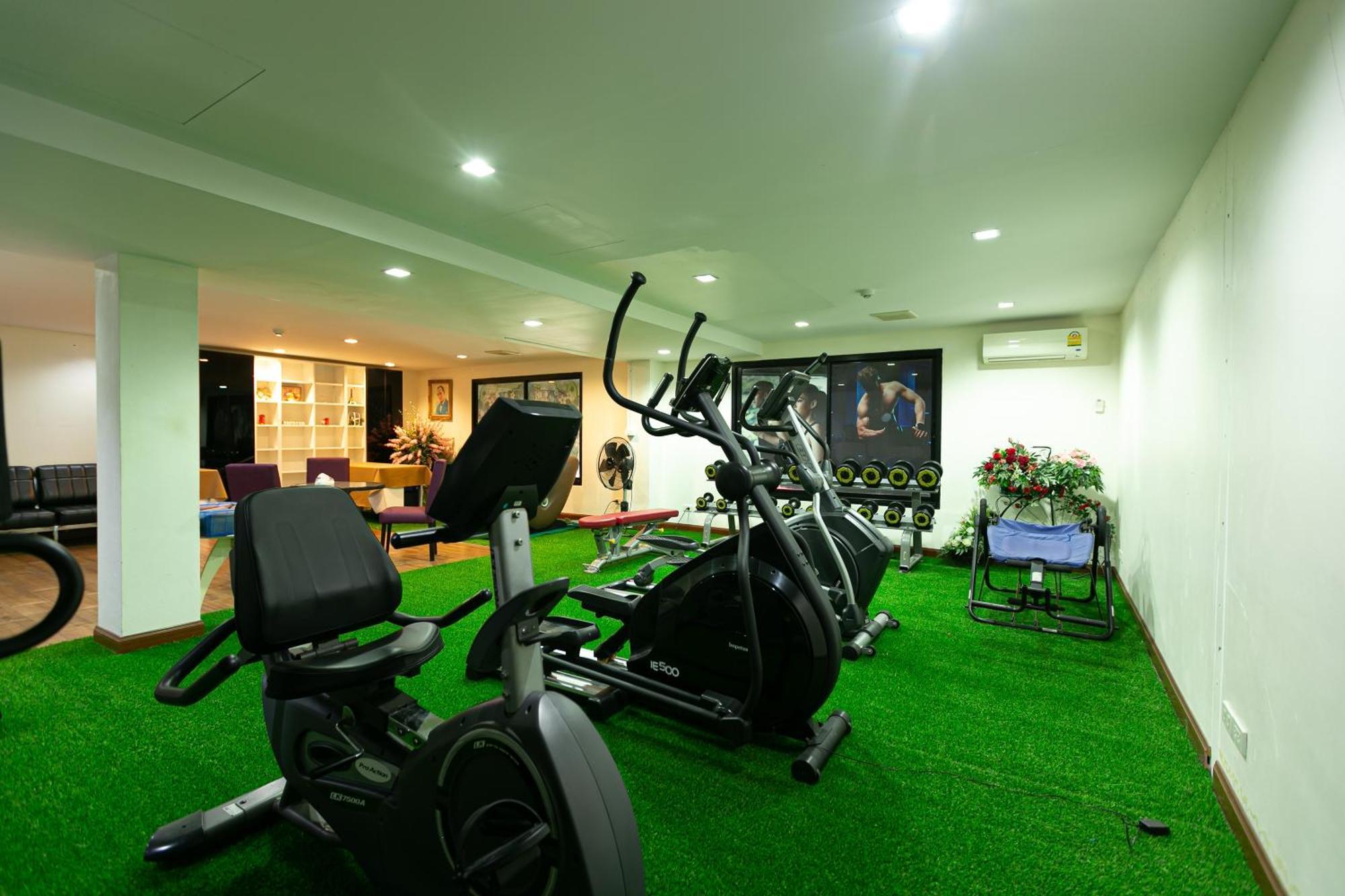 Grand Ratchapruek Hotel Pak Kret Esterno foto