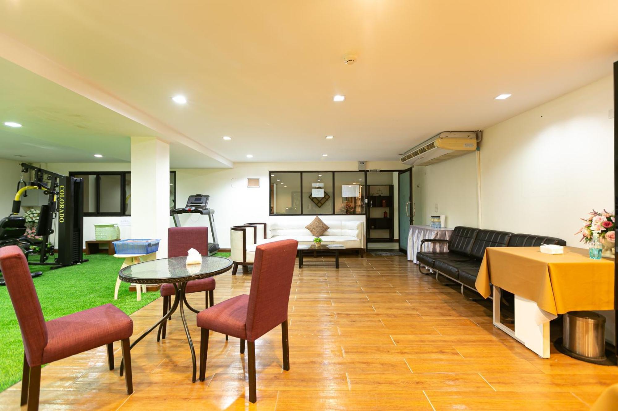 Grand Ratchapruek Hotel Pak Kret Esterno foto