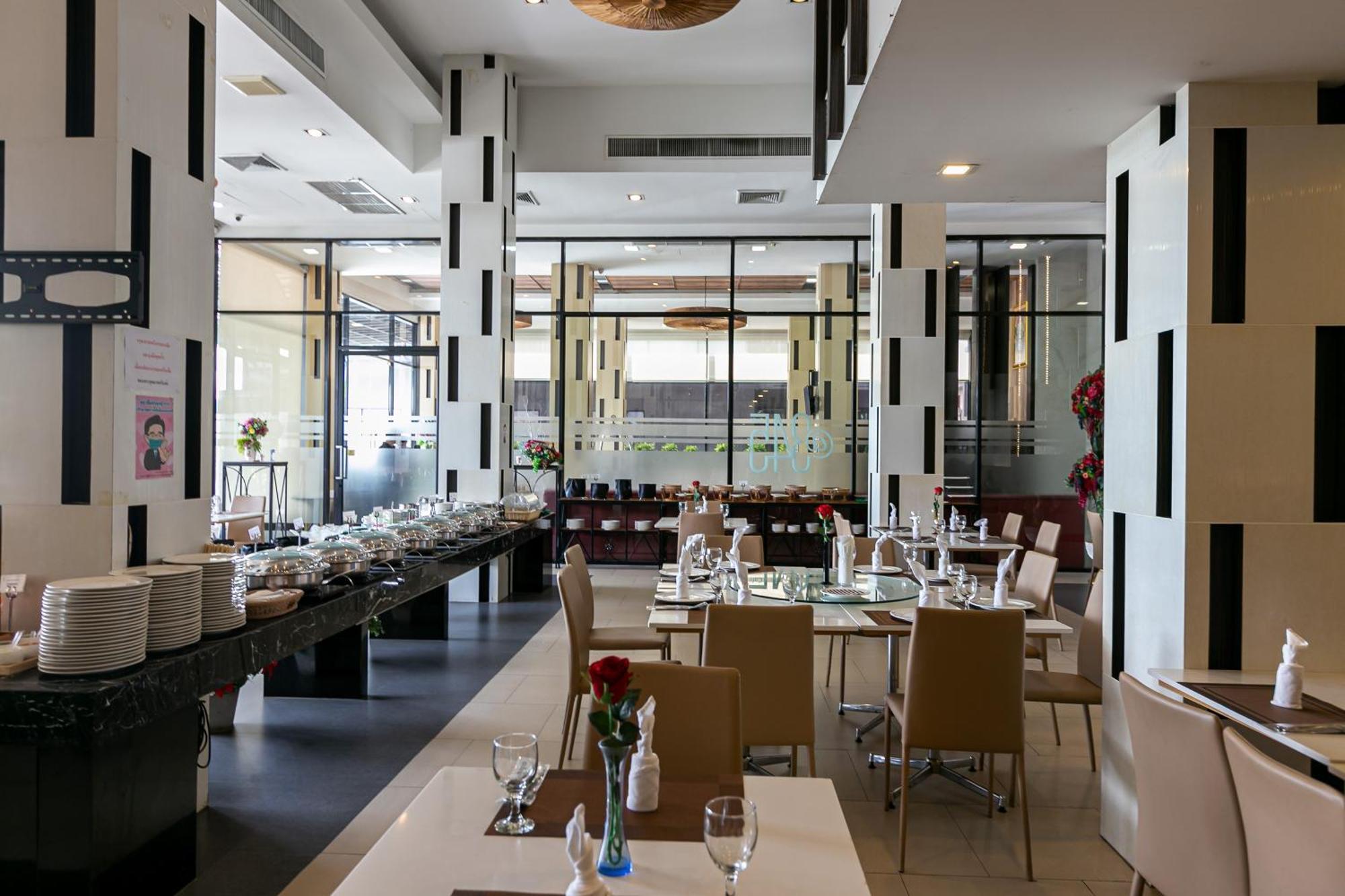 Grand Ratchapruek Hotel Pak Kret Esterno foto